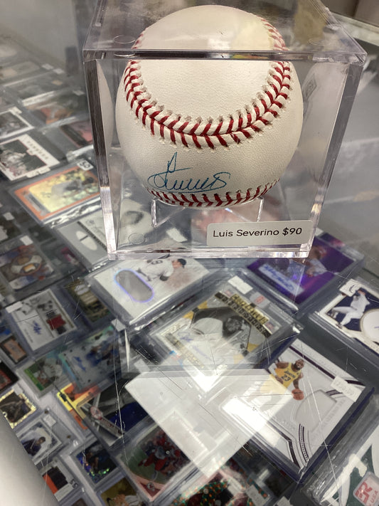 SIGNED BASEBALL LUIS SERERINO